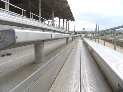 Looking for Seymour Butts. [I just pointed the camera and waited for it to beep to tell me it was ready.]