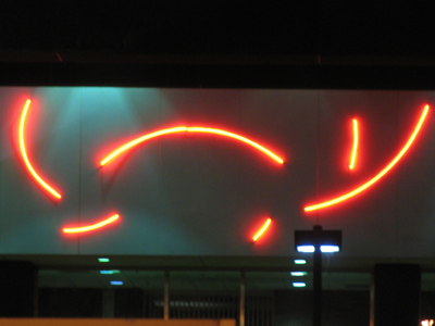 Liquid neon is used as a cryogenic refrigerant, as it has over three times the cooling power of liquid hydrogen.