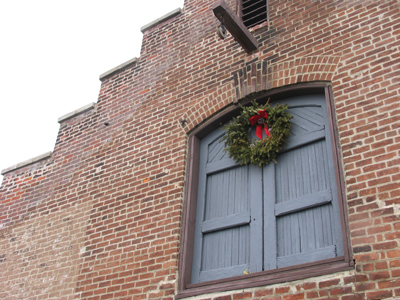 This building could use a little fresh paint.