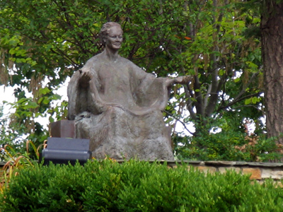 Thoroughly Modern Mary.