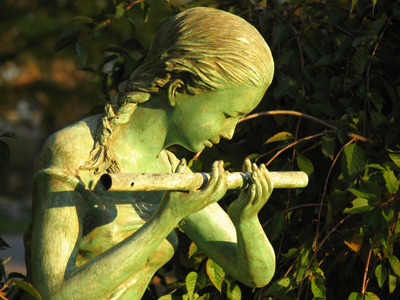 I was pleased to learn that this sculpture is not the grave of some flute playing girl.