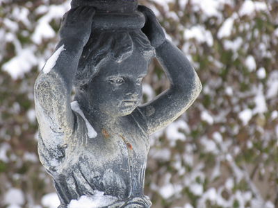 `We`ve had snow up to here!`