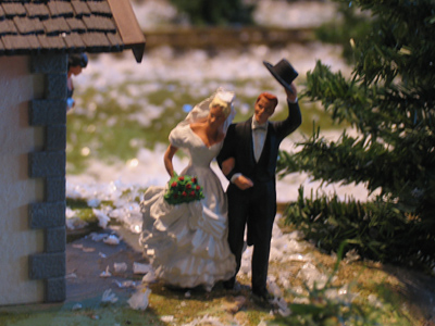 June weddings are so passe.