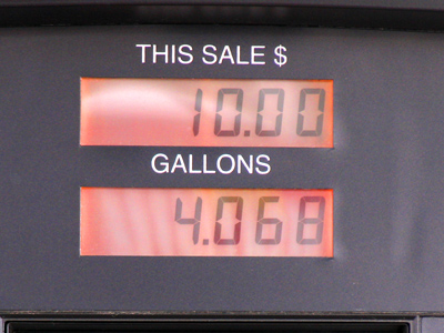 I had only a couple minutes, so I stopped to get $5 of gas.  Amazingly, I was able to put in $10 in a couple minutes.
