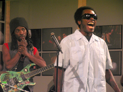 Who needs a microphone?