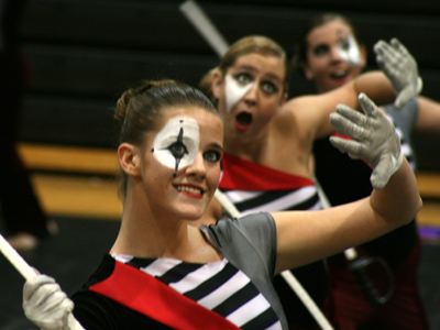 Three mimes are still pretty quiet.