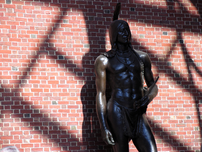 It`s not easy to hide a twenty-foot statue, but with the proper lighting . . . 