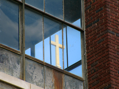 High above the same chapel.