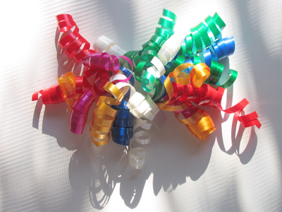 It reminds me of a Dale Chilhuly glass sculpture.