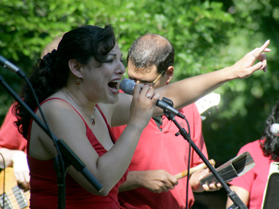 If I`d paid attention in Spanish class, I`d know what she`s singing about.