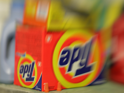 In this case, nothing is moving and yet only certain parts of the image are clearly focused.