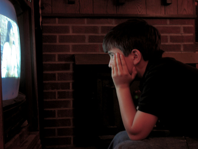 Tiny tots with their eyes all aglow.