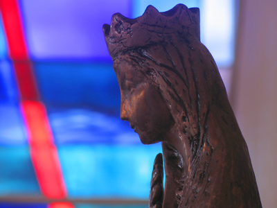 Kind of heavy to wear around the neck.