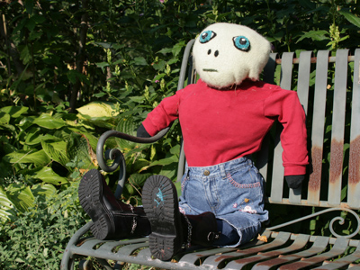 I don`t know if it will scare any crows, but it works on kids.