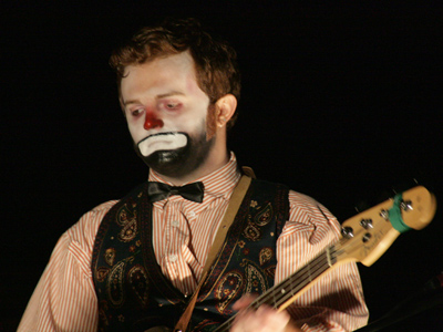 Abandoning the `sad clown` persona of his father, Emmett Kelly Jr. tries something totally different.