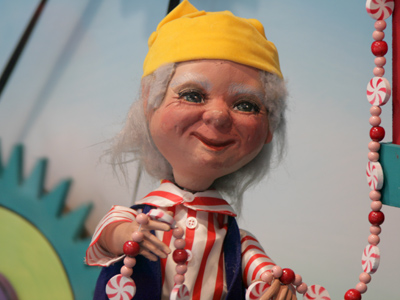 My annual creepy mechanical elf picture.