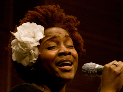 `Ah scoppa dee dop, muhdeedle deedle dawaayy dumm!`