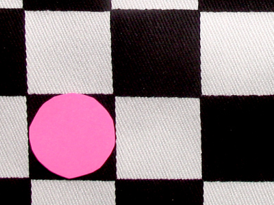 Which is changing size:  the circle or the squares?.