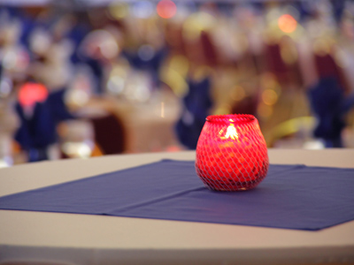 The evening began with a friendly reception . . . 