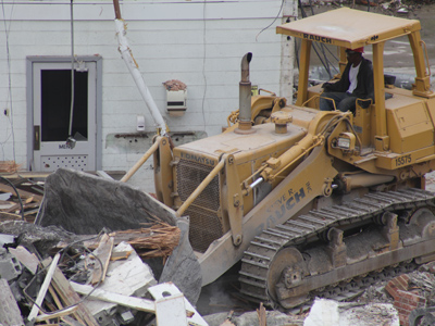 Looks like I`ve used the men`s room in the photography building for the last time, but it`s nice to see the paper towel dispenser is still loaded and ready to serve.