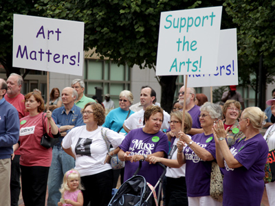 A lunchtime rally of arts organizations downtown.