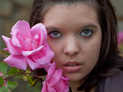 We discussed various adjectives to describe the color of her eyes.  The word `hazel` doesn`t mean anything to me.