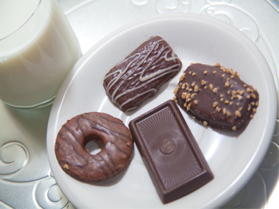 After the recital, others went to a champagne reception.  I came home for milk and cookies and started writing.