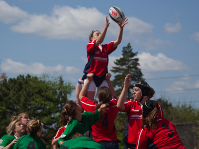Rugby is one of those sports that I don`t quite understand, but it makes for great photos.