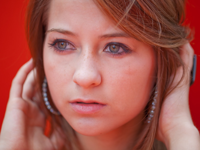 When a cloud appeared and dimmed the sun briefly, we ventured out and quickly shot a few pictures in the open.