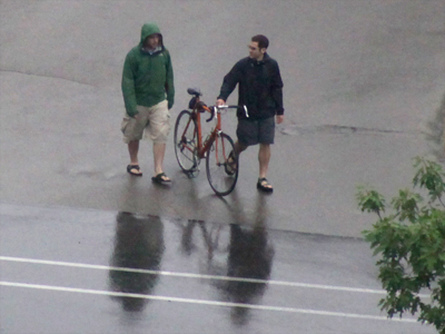 The weather forecast didn`t say anything about rain today.