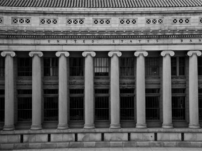 When Evelyn Hofer arrived in America on March 26, 1946, she wrote three words in her diary:  `New York - awful.`