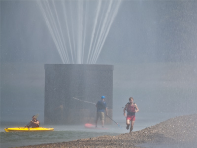 The day culiminated in a somewhat insane jaunt through the RiverScape fountains.
