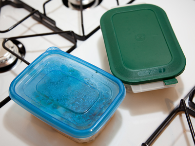 `HEY!! Shoe`s untied!`