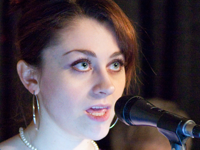 Jazz singing hasn`t gone out of style.