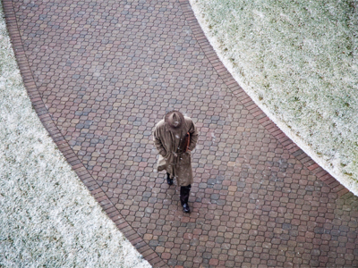 Is he humming `Let it snow, let it snow, let it snow`?