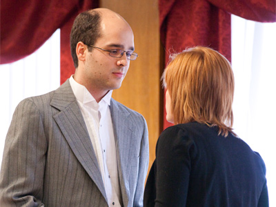 In this duet, Libby Larsen`s music was ingeniously integrated with Claude Debussy`s Clair de Lune.