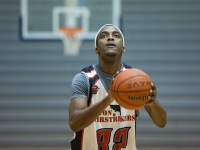 You didn`t know Dayton has a pro basketball team?  Judging from the empty bleachers, nobody does.