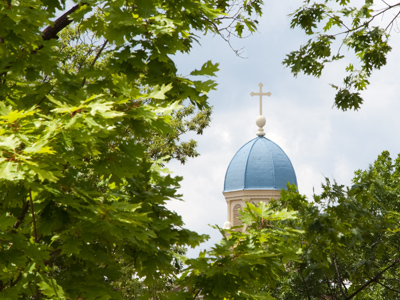 Symbol seen from afar.