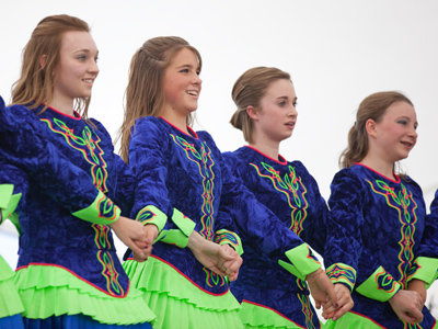 This Irish band is called Enter the Haggis.  Would I make that up?