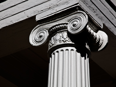 Grecian architecture, transported to Dayton, Ohio.