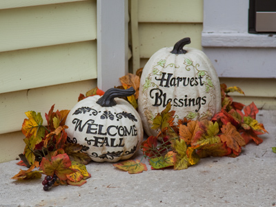 Some people actually LIKE fall.  I don`t hang around with those people.