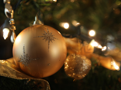 After green and red, gold is a third Christmas color.