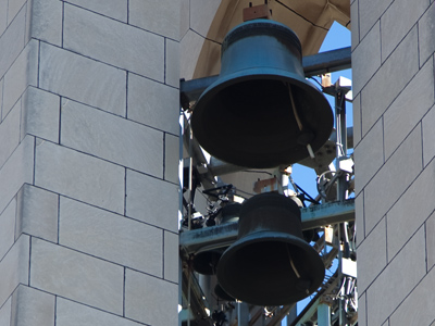 It was playing `Frere Jacques.`