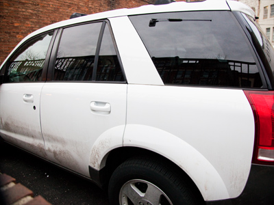 Dinnertime:  a non-striped car.