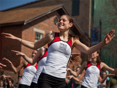 Many talented entertainers performed all day long.
