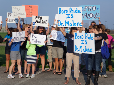On Tuesday, March 20, hundreds of Springboro High School students, as well as their families and alumni, rallied in support of principal Ron Malone.