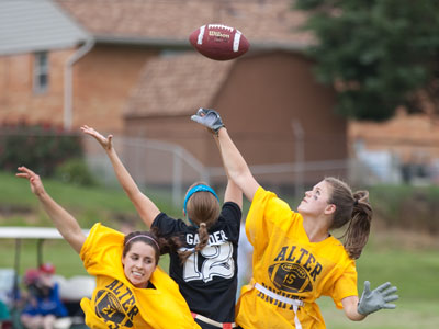 Most players had no clear understanding of what to do, but everyone knew that it was very important to catch the ball.