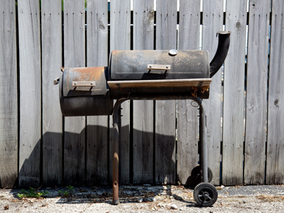 When I walked past, it started wagging its tail.  Then it tried to follow me home.