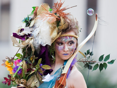 I`ve been thinking about getting a new hairstyle.