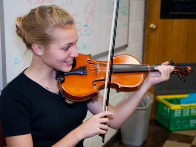 She`ll be ready in a minuet.